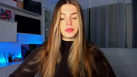 Lolitalolz online show from March 2, 9:22 pm