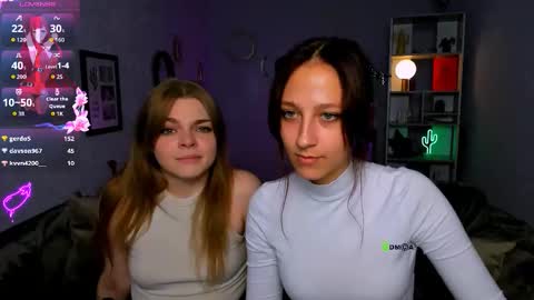 Ronni online show from September 22, 7:29 pm