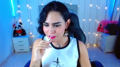 Snapshot of veronica_luar chatting on October 21, 4:28 am veronica_luar online show from October 21, 4:28 am