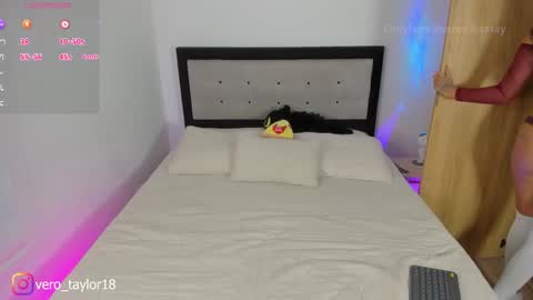 Vero 3 online show from March 3, 9:44 pm