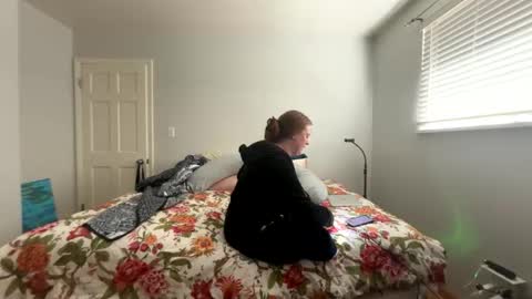 Veronica Lake online show from November 18, 7:06 pm