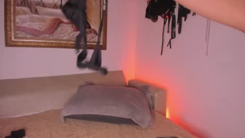 veronicasmith_os online show from June 27, 7:53 pm