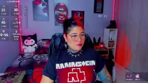 Snapshot of veronika_metalstar chatting on October 20, 7:57 am Miss Veronika online show from October 20, 7:57 am