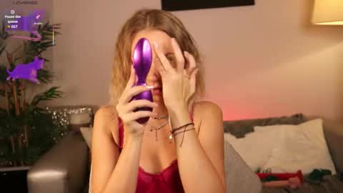 veroniquexxx1 online show from October 16, 7:30 am