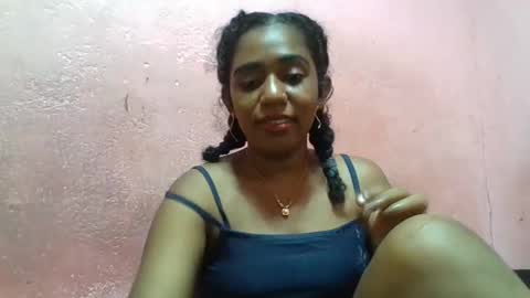 Snapshot of verronique1511 chatting on February 19, 7:26 pm verronique1511 online show from February 19, 7:26 pm