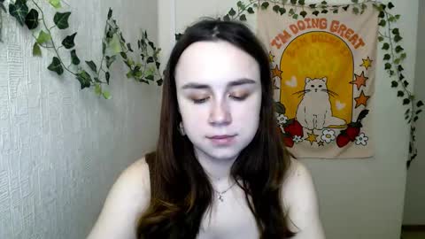 veryveryvery_shy online show from March 8, 6:39 am