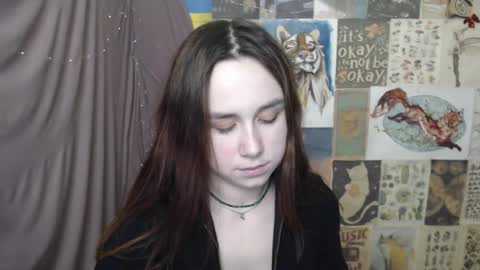 veryveryvery_shy online show from March 11, 8:06 am