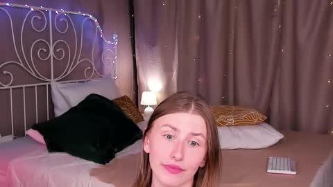 Snapshot of vespera_celeste chatting on September 19, 3:54 am Celeste online show from September 19, 3:54 am