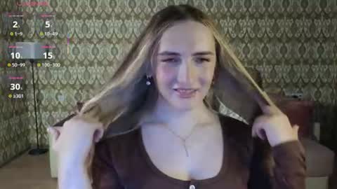 vi_luxxxy online show from June 12, 1:48 am