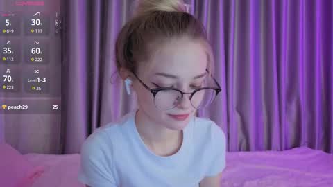 Snapshot of vialeta_baby chatting on October 17, 10:47 pm Vi online show from October 17, 10:47 pm