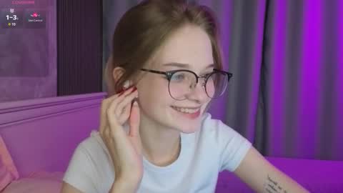 Snapshot of vialeta_baby chatting on September 26, 11:46 pm Vi online show from September 26, 11:46 pm