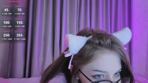 Snapshot of vialeta_baby chatting on October 19, 10:47 pm Vi online show from October 19, 10:47 pm