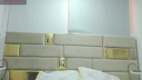 Vianca Vidal online show from April 15, 7:58 pm