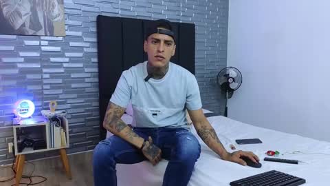 Victor cardenas online show from January 22, 8:06 pm