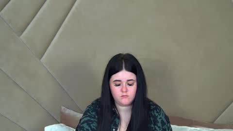 VickiBrooks online show from February 5, 2:51 am