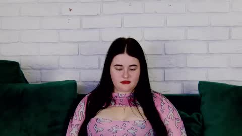 VickiBrooks online show from February 13, 7:10 pm