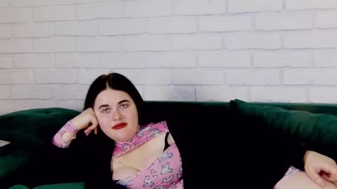 VickiBrooks online show from February 13, 10:11 pm