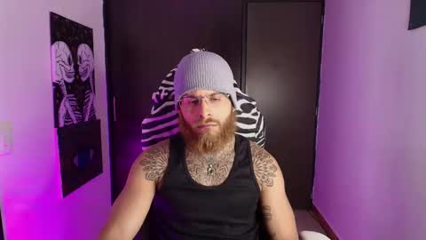 vickingcock7 online show from April 28, 2:27 am