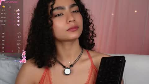 vicky_curly online show from October 6, 10:49 pm