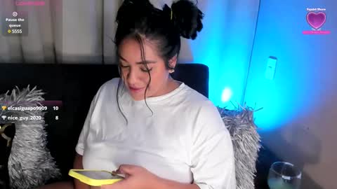 Victoria Serna  online show from March 12, 1:47 am