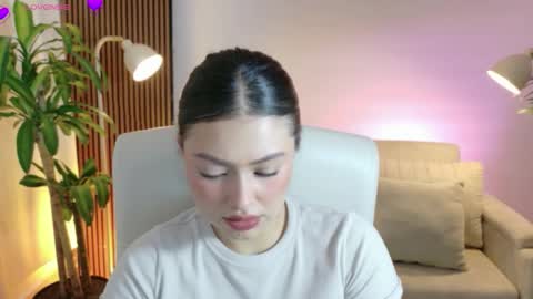 victoria online show from April 9, 2:34 pm