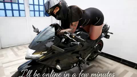 Victoria Collins online show from April 13, 5:39 pm