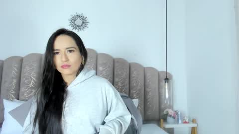 valentina online show from October 4, 11:41 am