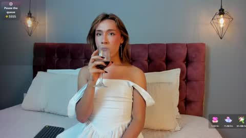 victoria online show from September 22, 7:29 pm