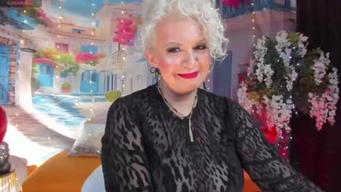 Snapshot of victoria_dior chatting on October 22, 3:57 pm diorvictoria9 online show from October 22, 3:57 pm
