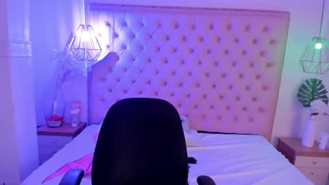 victoria_kitt online show from November 15, 1:29 am
