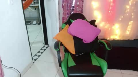 VICKY online show from November 20, 12:42 am