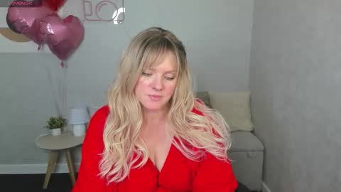 Victoria My schedule for the week 2 GMT 3am-9am TuWeThFrSa online show from February 18, 1:05 am