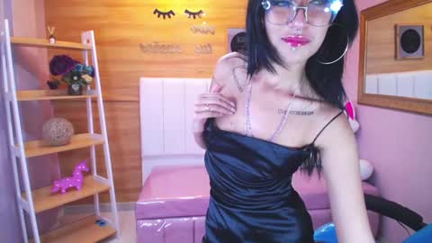 Victoria  online show from January 24, 8:22 pm