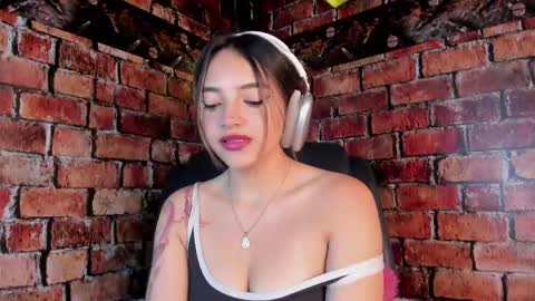 victoriaa2_doll online show from June 5, 12:43 pm