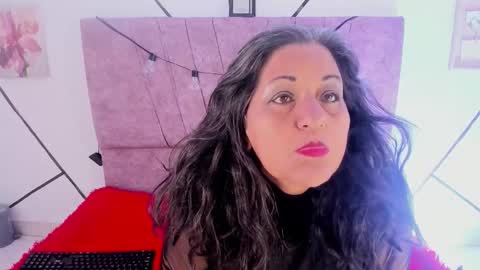 victoriaa_anderson_ online show from February 16, 2:04 pm