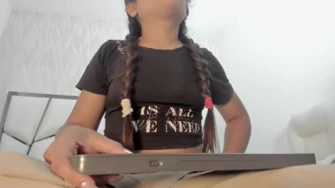 Victoria Sofia online show from March 8, 8:13 pm