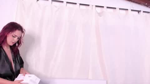 Victoria Zans  online show from January 5, 5:27 pm