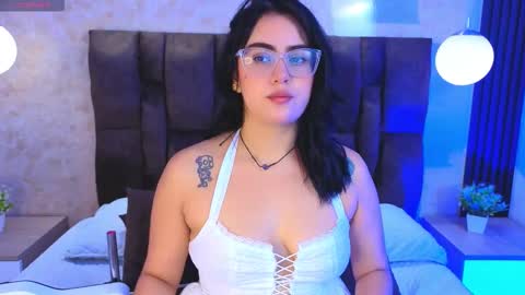 Victoria Andrade online show from March 8, 12:53 pm