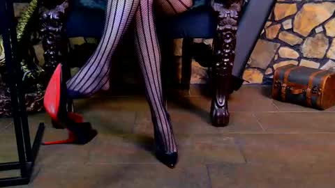 Victoria Heller online show from November 6, 5:54 am