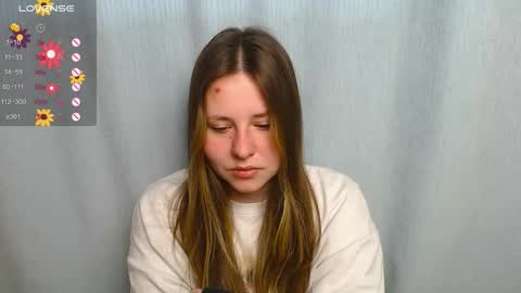 victoriassecrets_ online show from September 23, 7:02 am