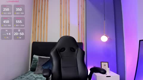 Snapshot of victoriia_vixen chatting on October 19, 8:46 pm Victoria Vixen online show from October 19, 8:46 pm