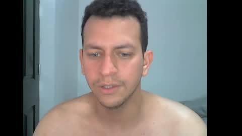 victormanuelq_1 online show from March 13, 3:26 pm