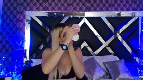 victtoria lee online show from February 3, 8:46 pm