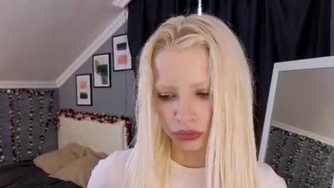 Eva online show from June 19, 1:28 pm