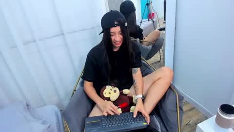 viictoriiasaenz online show from February 20, 5:29 am