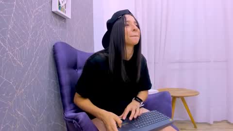 viictoriiasaenz online show from January 11, 1:55 am