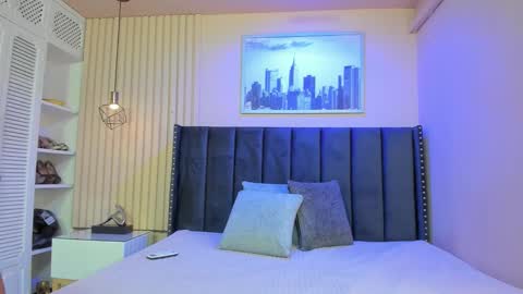 Viiolett online show from November 18, 8:45 pm