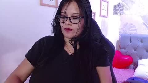 Snapshot of viiolleta chatting on February 15, 6:23 pm viioleta online show from February 15, 6:23 pm