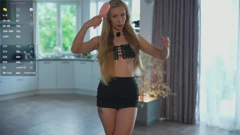vika54784 online show from May 30, 4:33 am