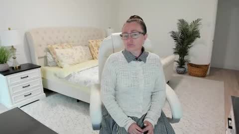 Ukrainian-woman online show from May 22, 1:51 pm
